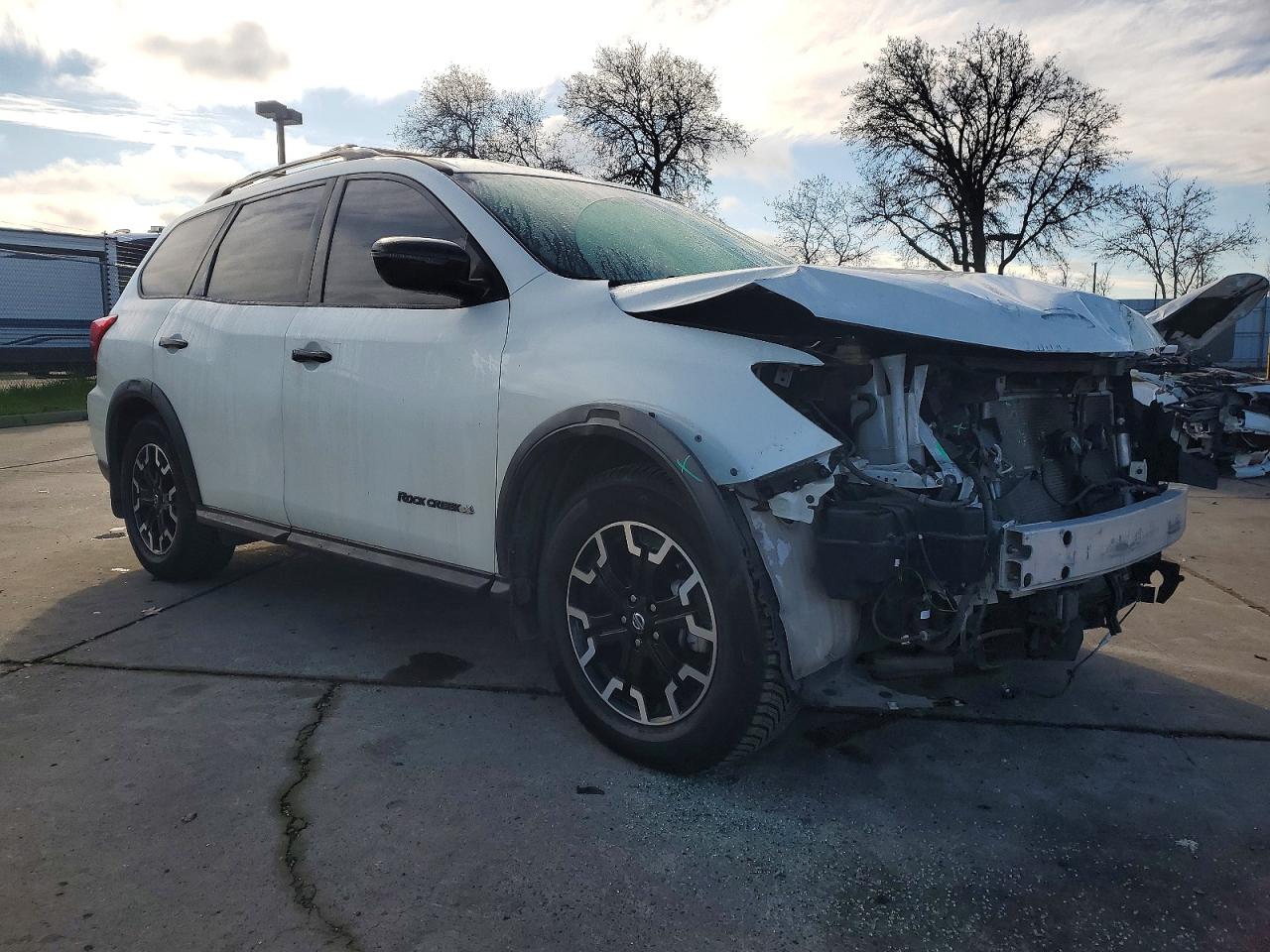 2020 NISSAN PATHFINDER SV photo 4