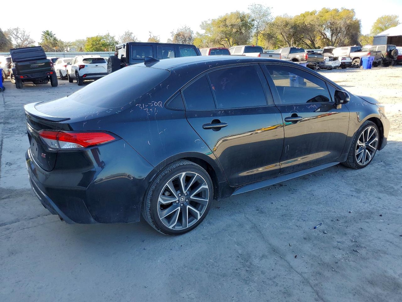 2021 TOYOTA COROLLA SE photo 3
