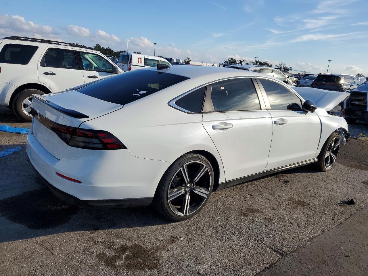 2024 HONDA ACCORD HYBRID SPORT photo 3