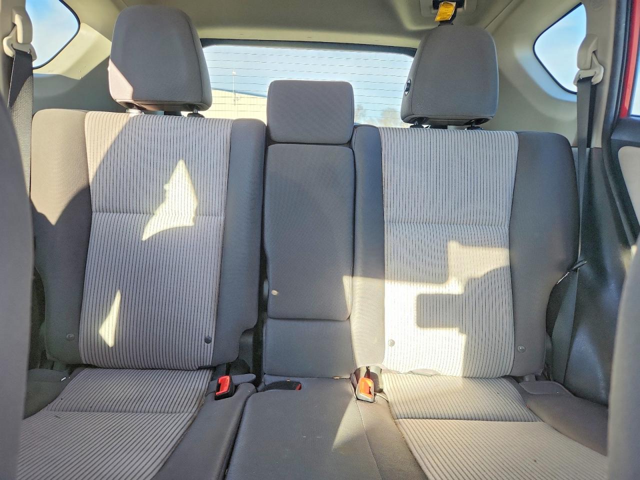 2015 TOYOTA RAV4 LE photo 10