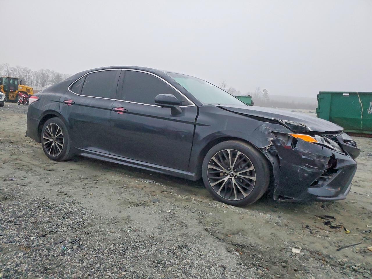 2020 TOYOTA CAMRY SE photo 4