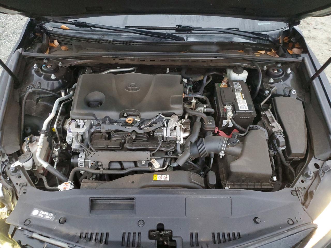 2020 TOYOTA CAMRY SE photo 11