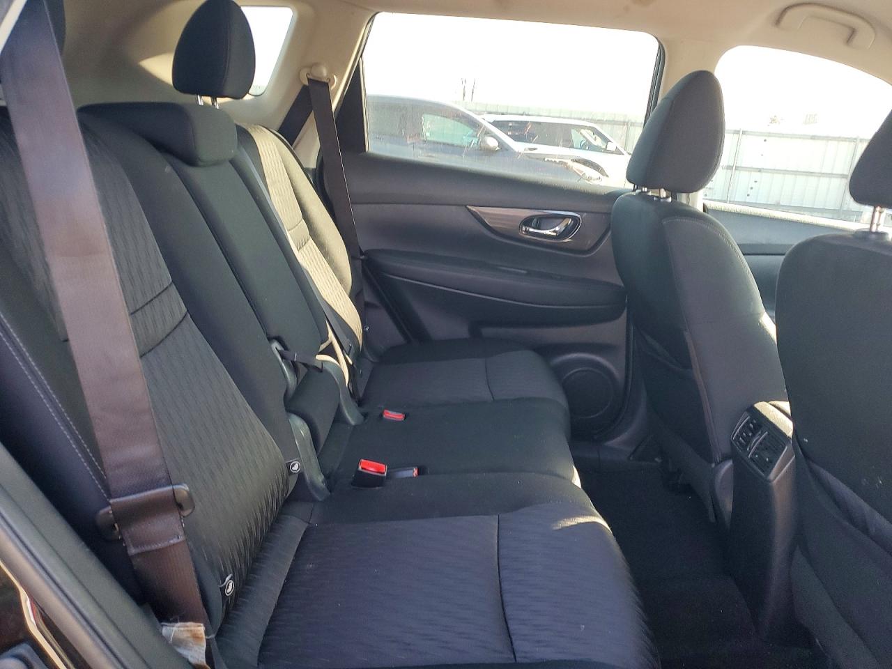 2018 NISSAN ROGUE S photo 11