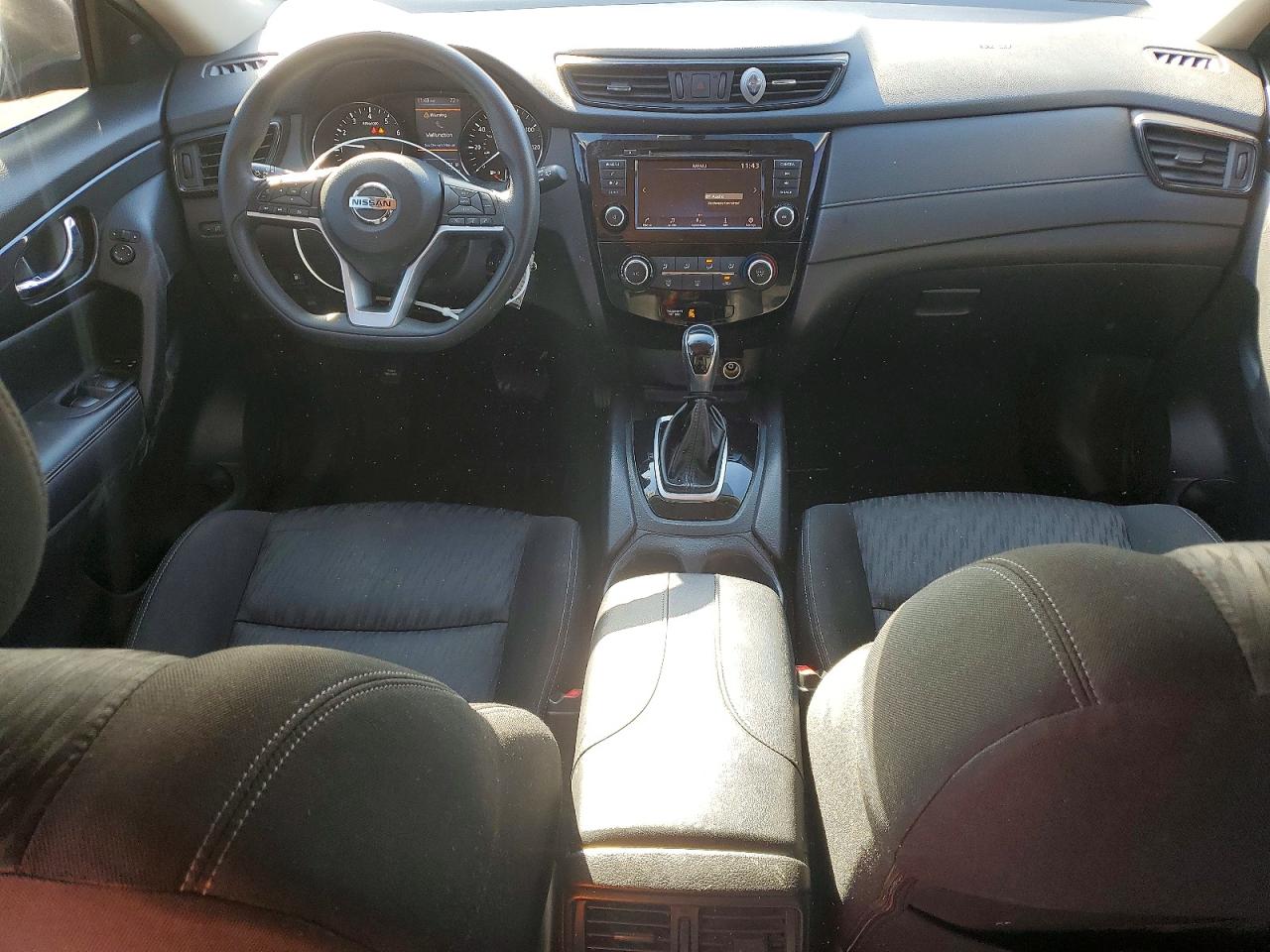 2018 NISSAN ROGUE S photo 8