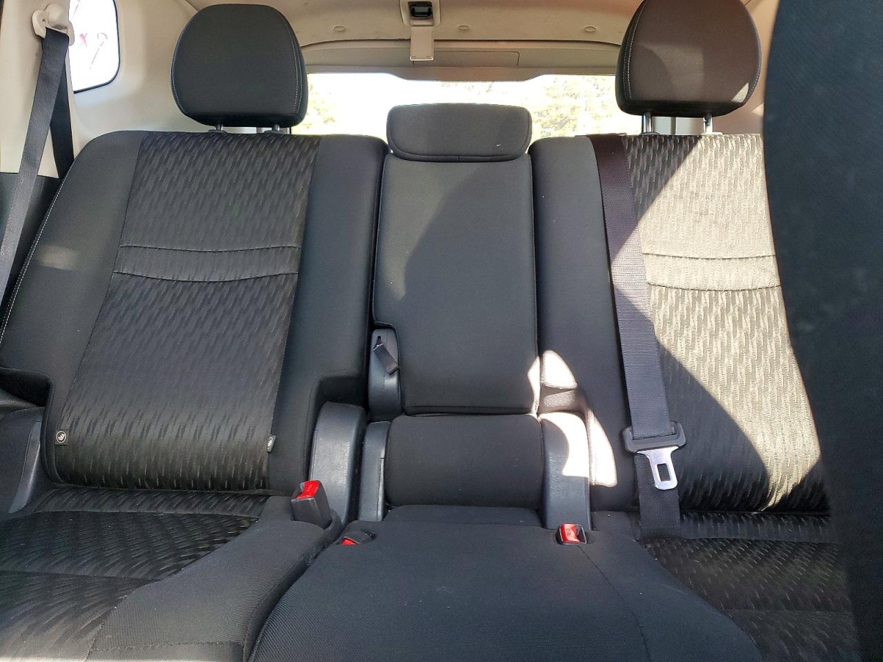 2018 NISSAN ROGUE S photo 10