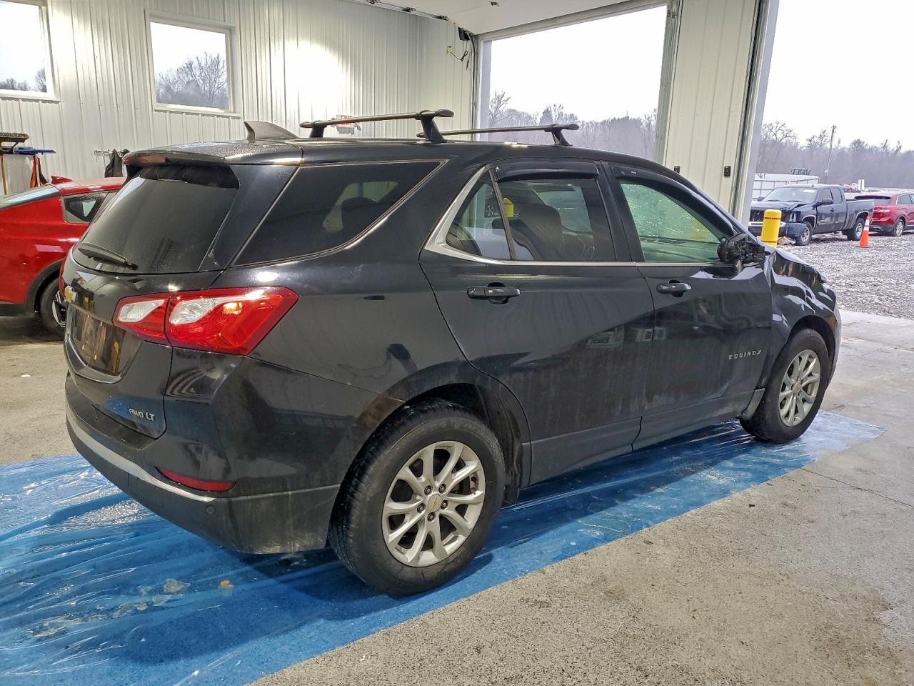 2018 CHEVROLET EQUINOX LT photo 3
