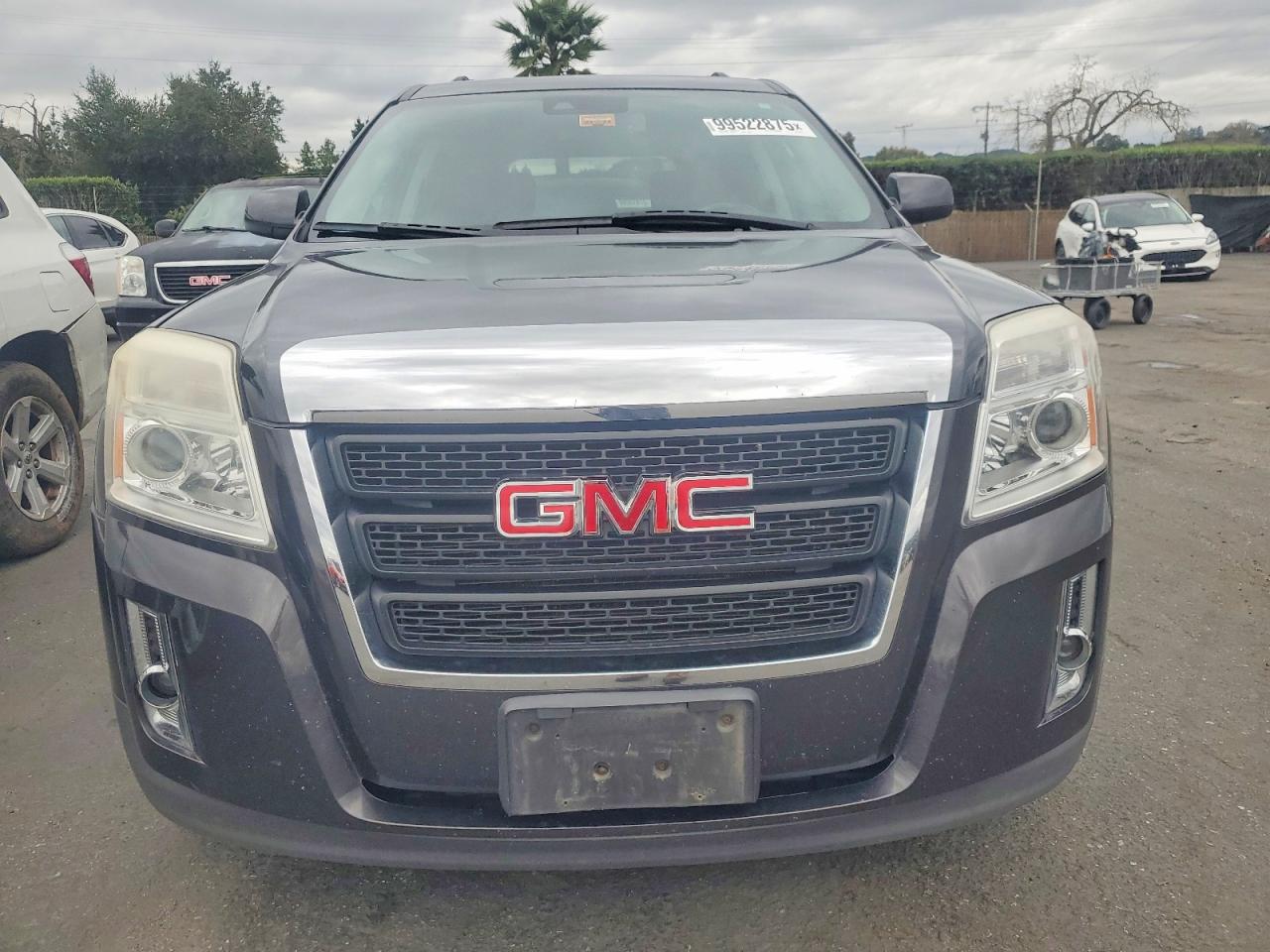 2013 GMC TERRAIN SLE photo 13