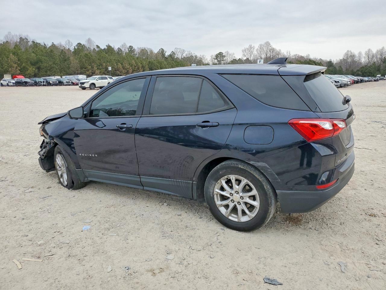 2020 CHEVROLET EQUINOX LS photo 4