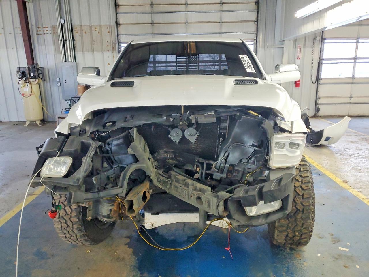 2011 DODGE RAM 1500 photo 5
