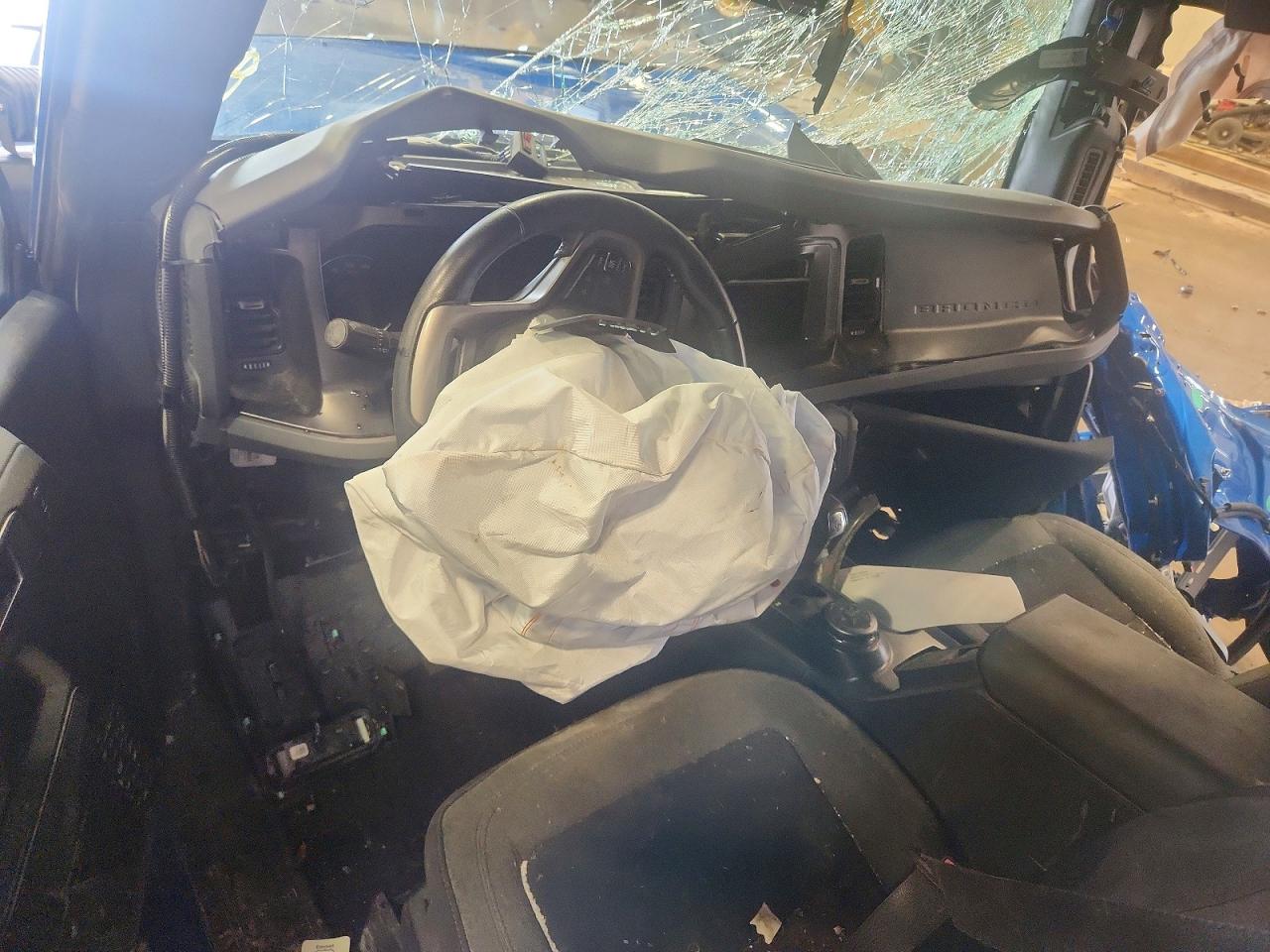 2023 FORD BRONCO BASE photo 8
