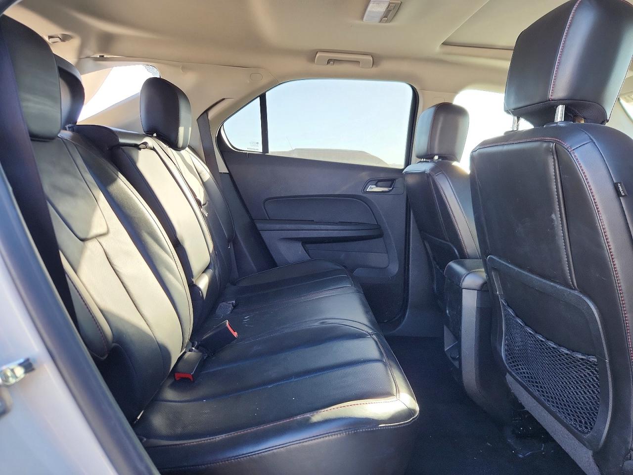 2015 CHEVROLET EQUINOX LT photo 11