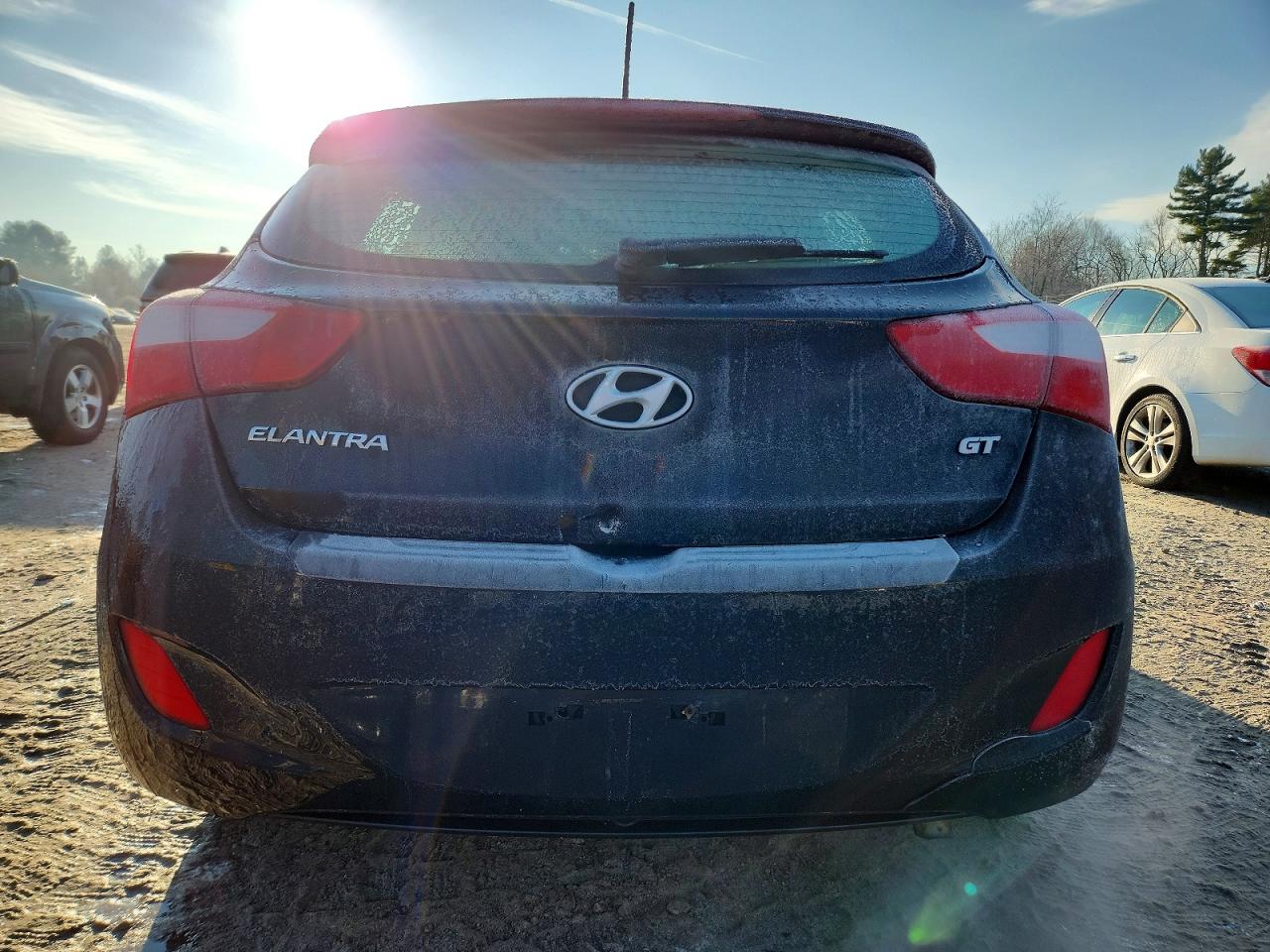 2016 HYUNDAI ELANTRA GT photo 11