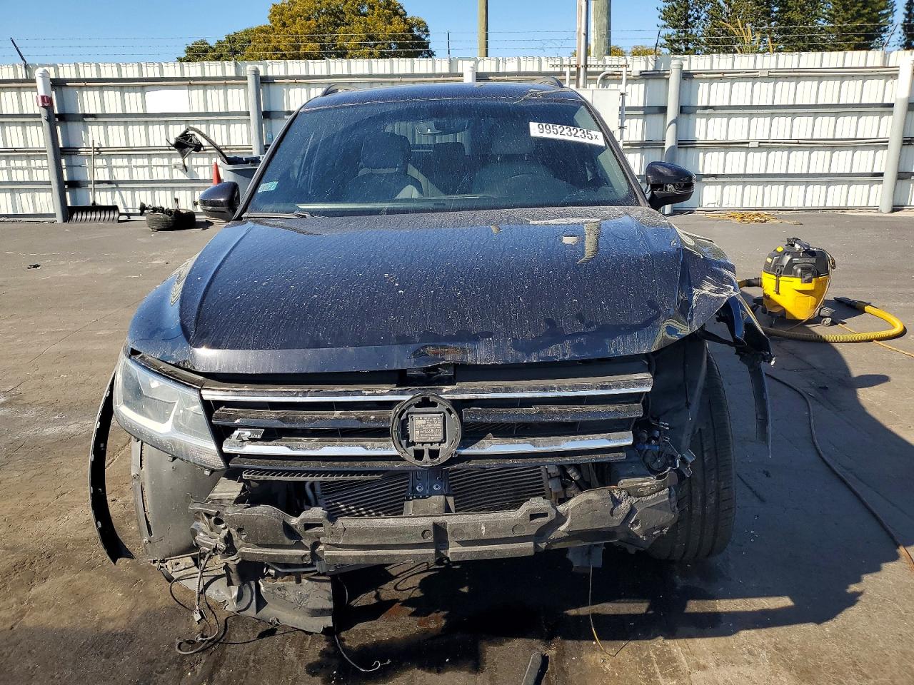 2021 VOLKSWAGEN TIGUAN SE photo 5