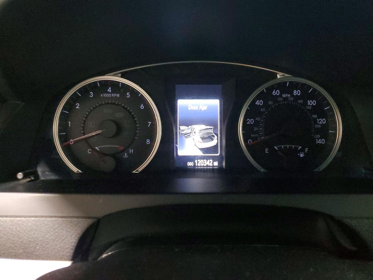 2017 TOYOTA CAMRY LE photo 9