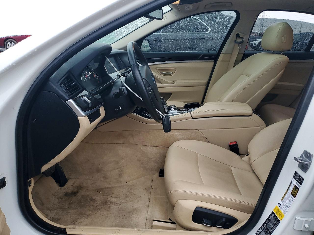 2014 BMW 528 photo 7
