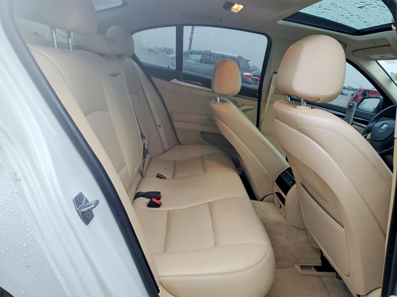 2014 BMW 528 photo 10