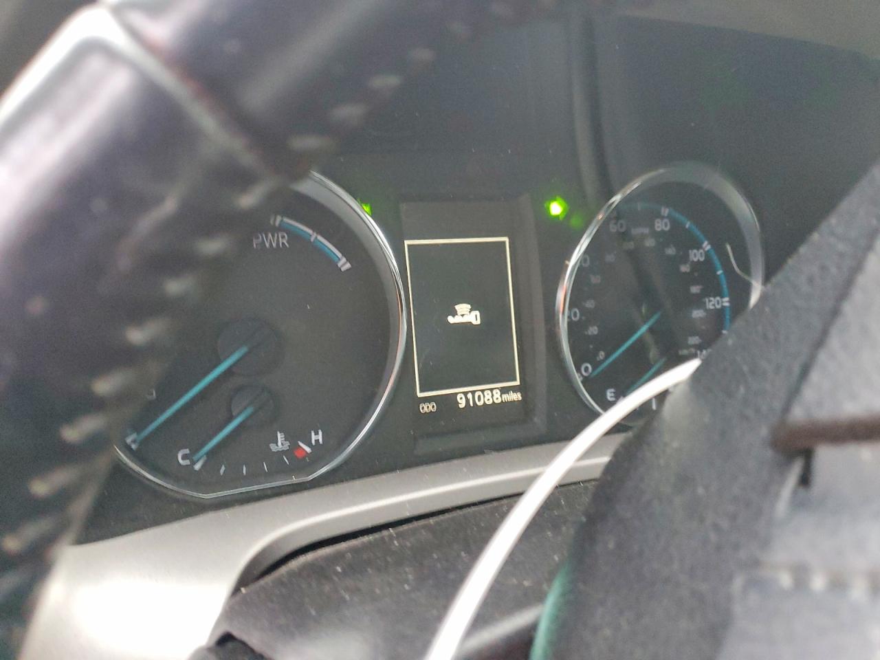 2017 TOYOTA RAV4 HV LIMITED photo 9