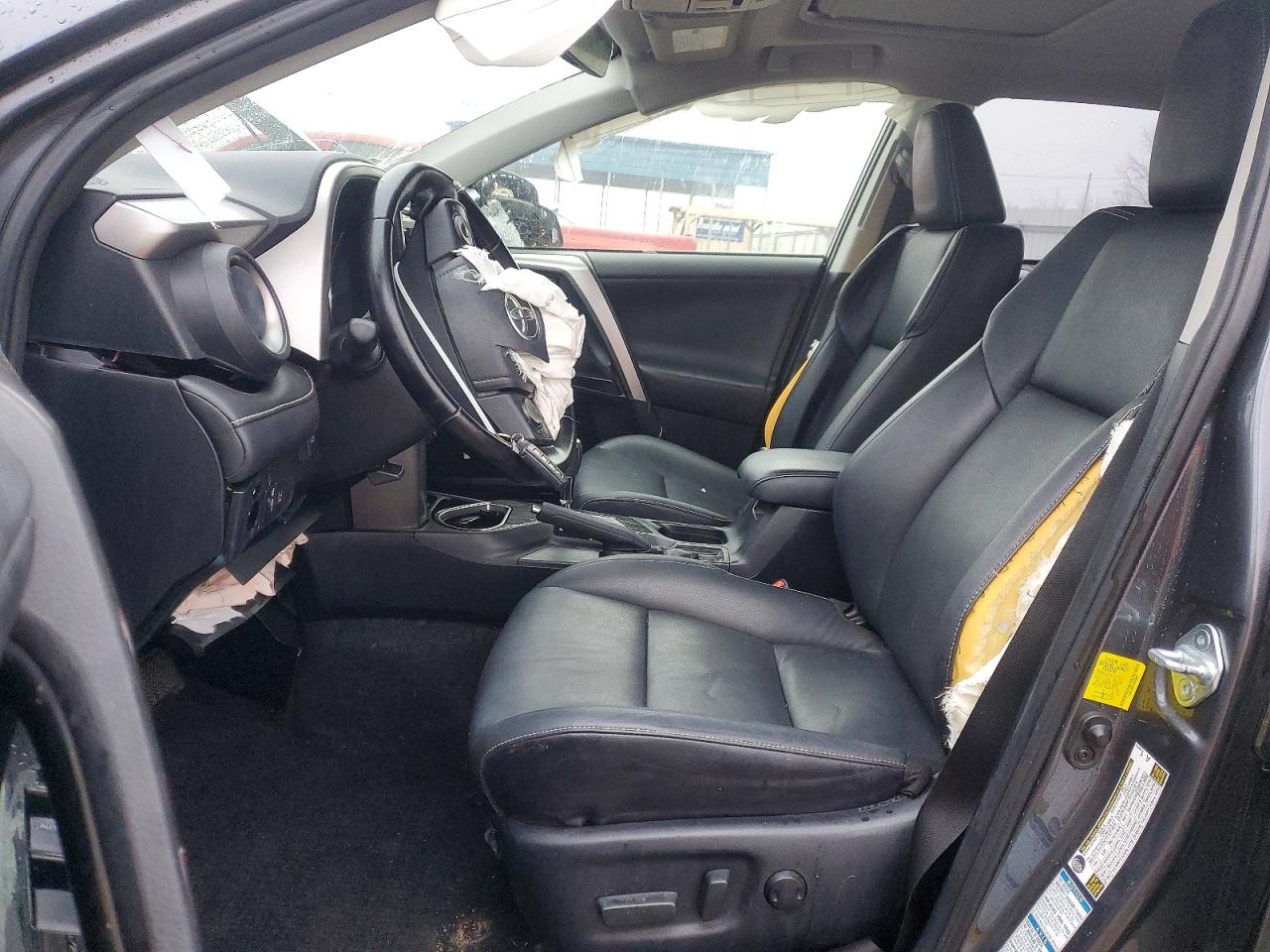 2017 TOYOTA RAV4 HV LIMITED photo 7