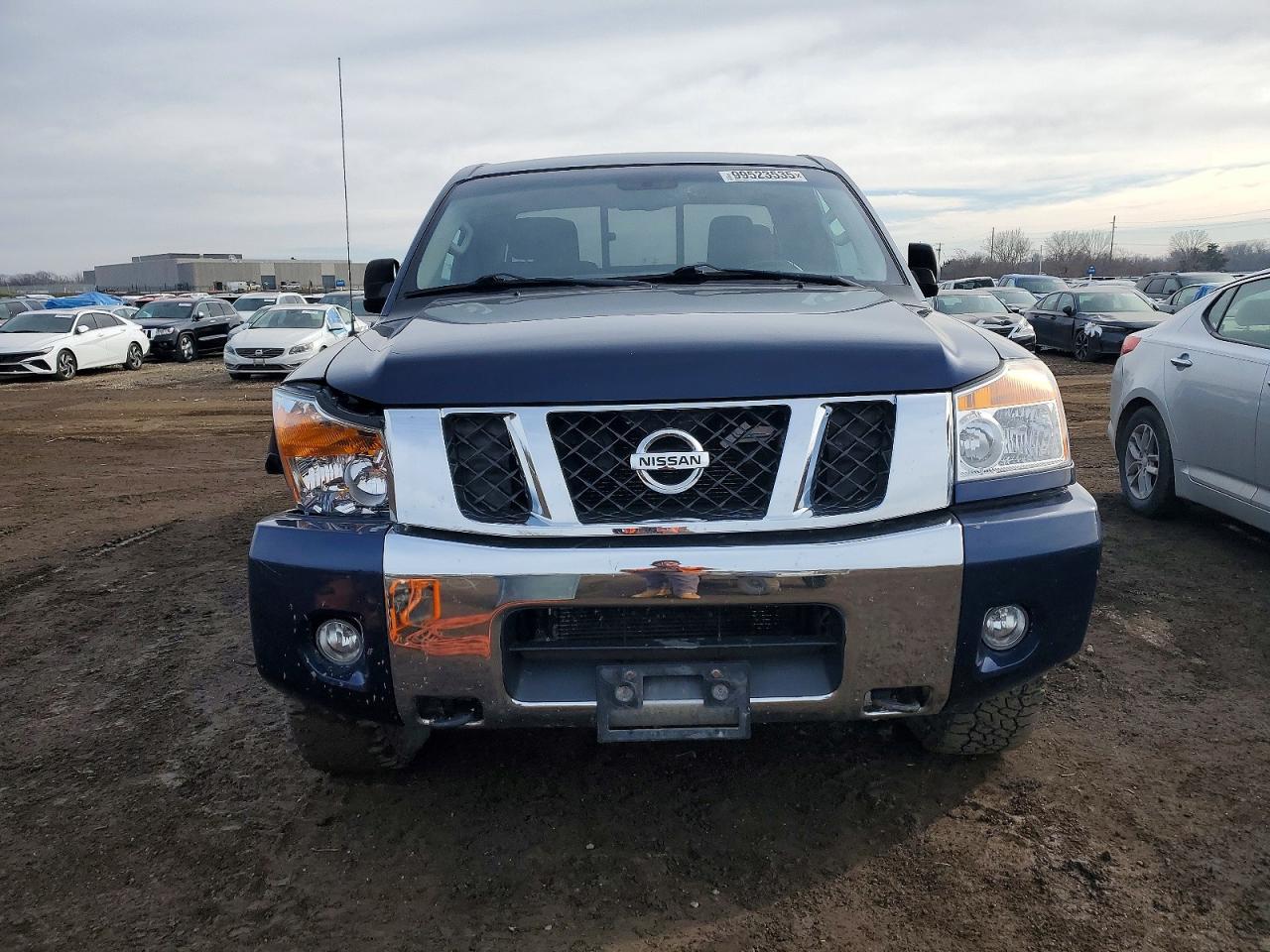 2012 NISSAN TITAN S photo 5