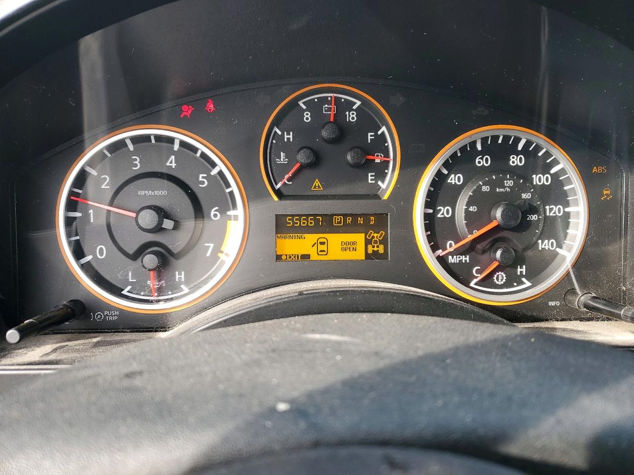 2012 NISSAN TITAN S photo 9