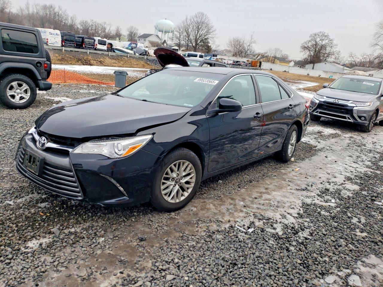 2017 TOYOTA CAMRY