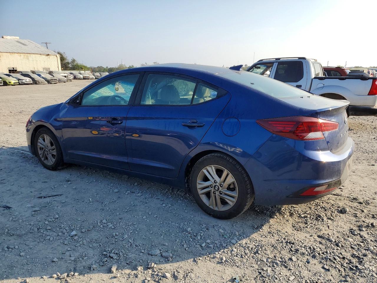 2020 HYUNDAI ELANTRA SEL photo 3