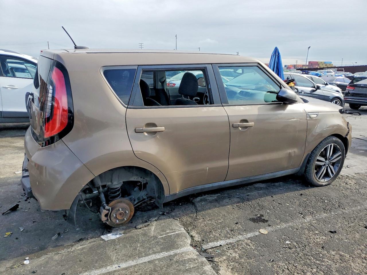 2014 KIA SOUL photo 3
