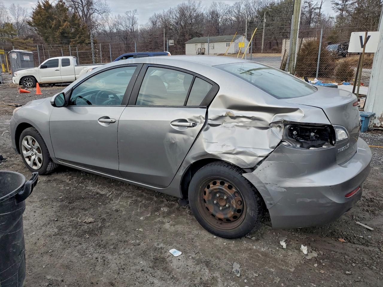 2013 MAZDA 3 I photo 2