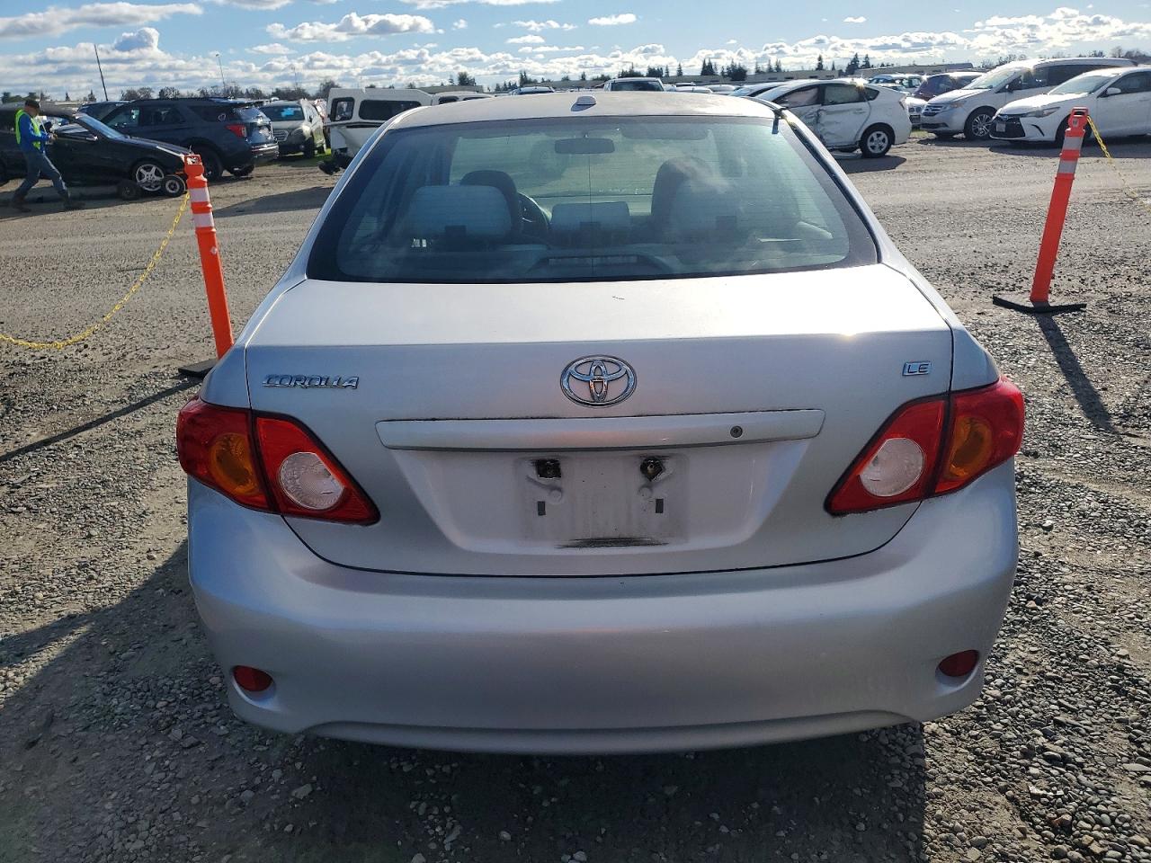 2010 TOYOTA COROLLA BASE photo 6
