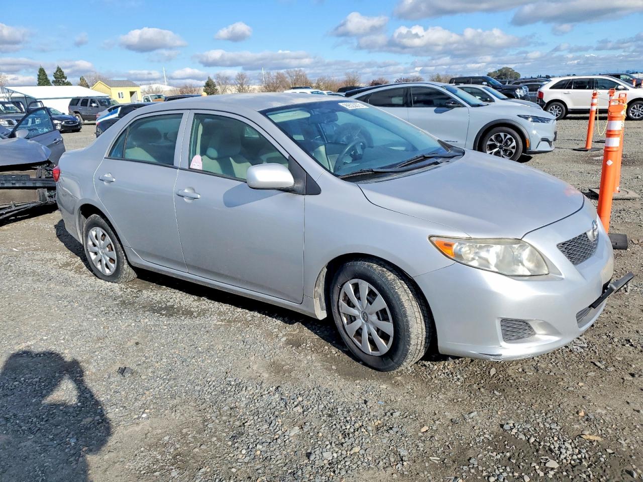 2010 TOYOTA COROLLA BASE photo 4