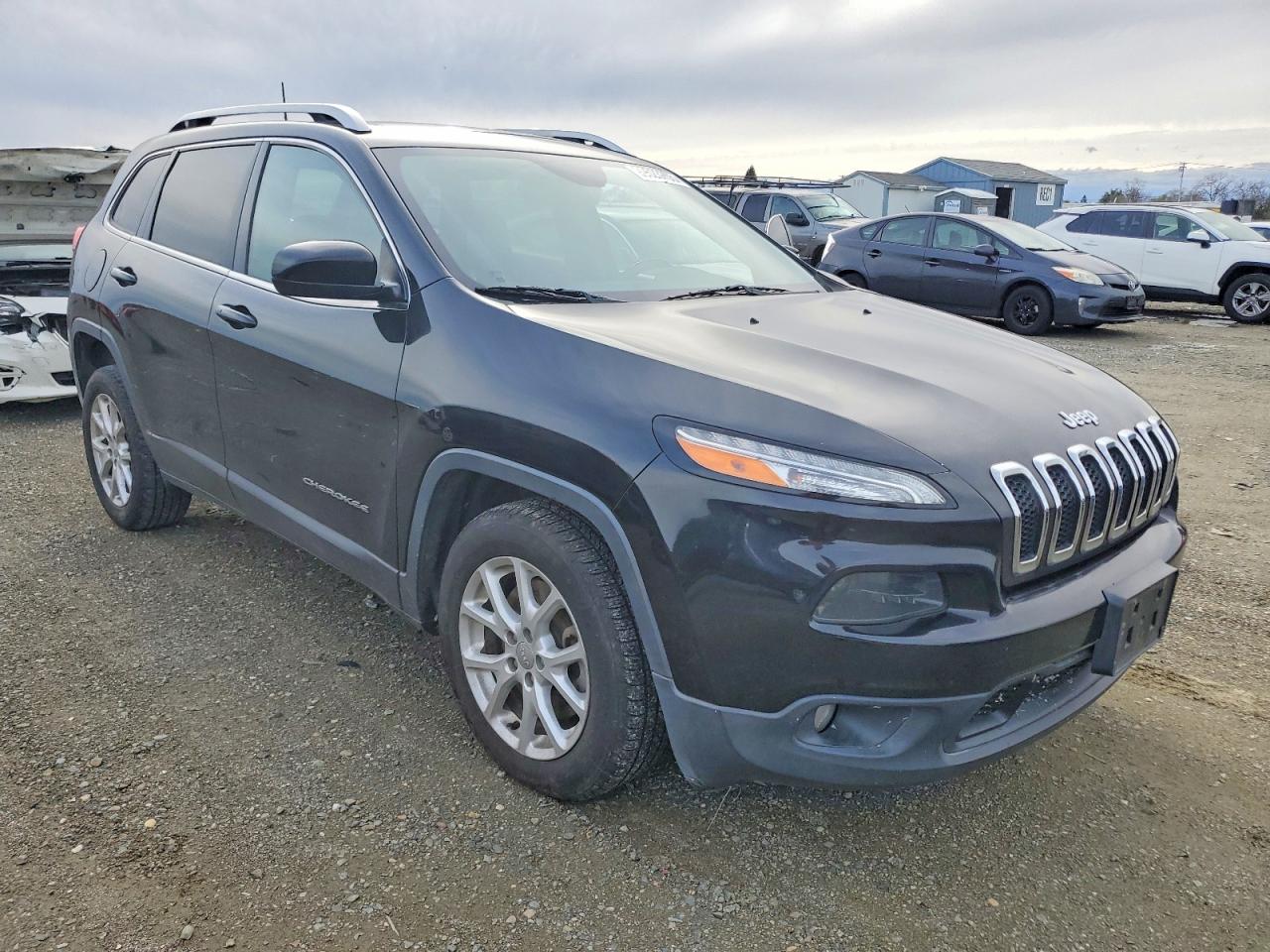 2016 JEEP CHEROKEE LATITUDE photo 4