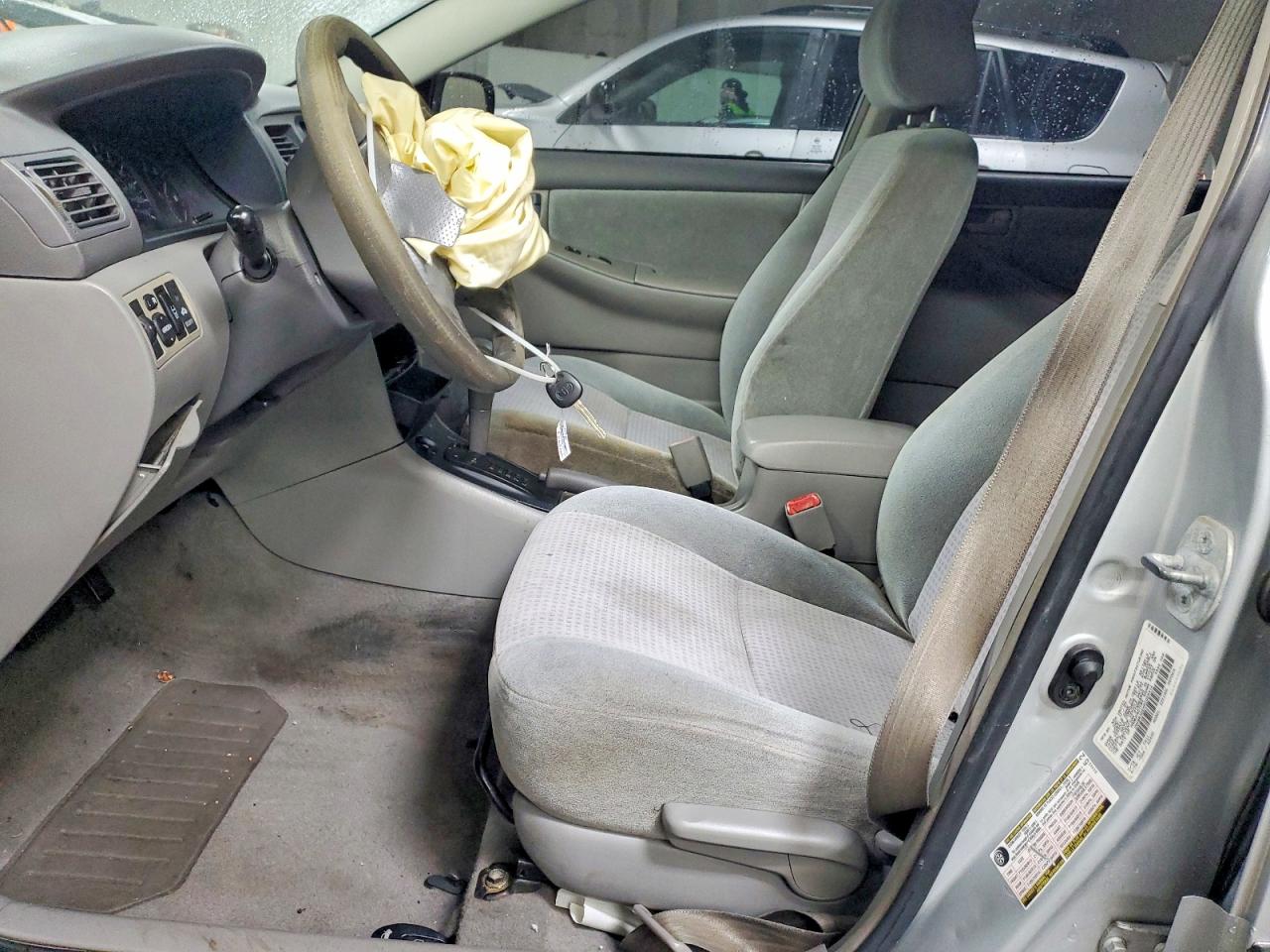 2008 TOYOTA COROLLA CE photo 7