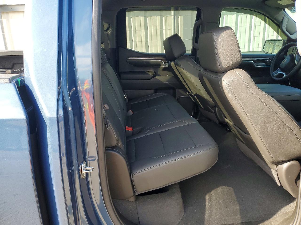 2024 CHEVROLET SILVERADO K1500 LTZ photo 10