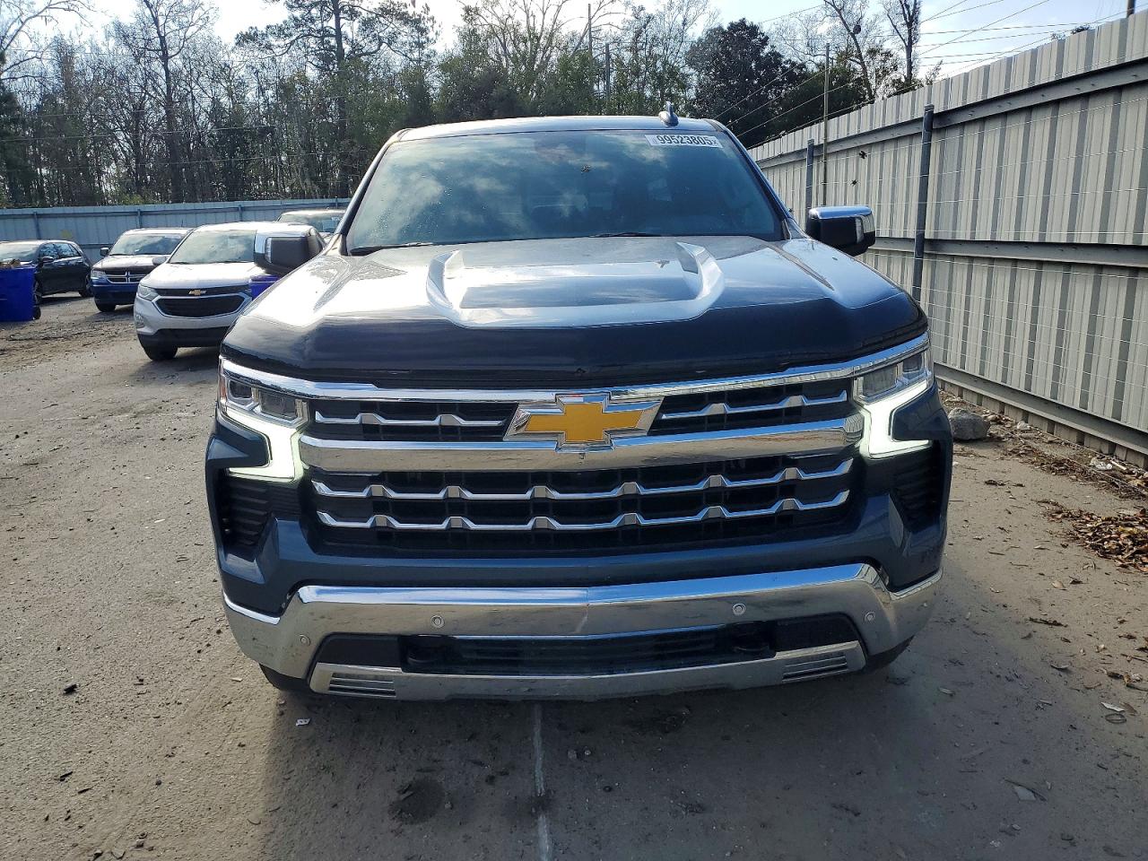 2024 CHEVROLET SILVERADO K1500 LTZ photo 5
