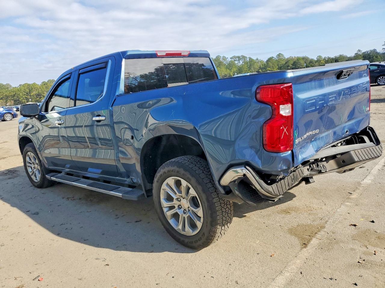 2024 CHEVROLET SILVERADO K1500 LTZ photo 2