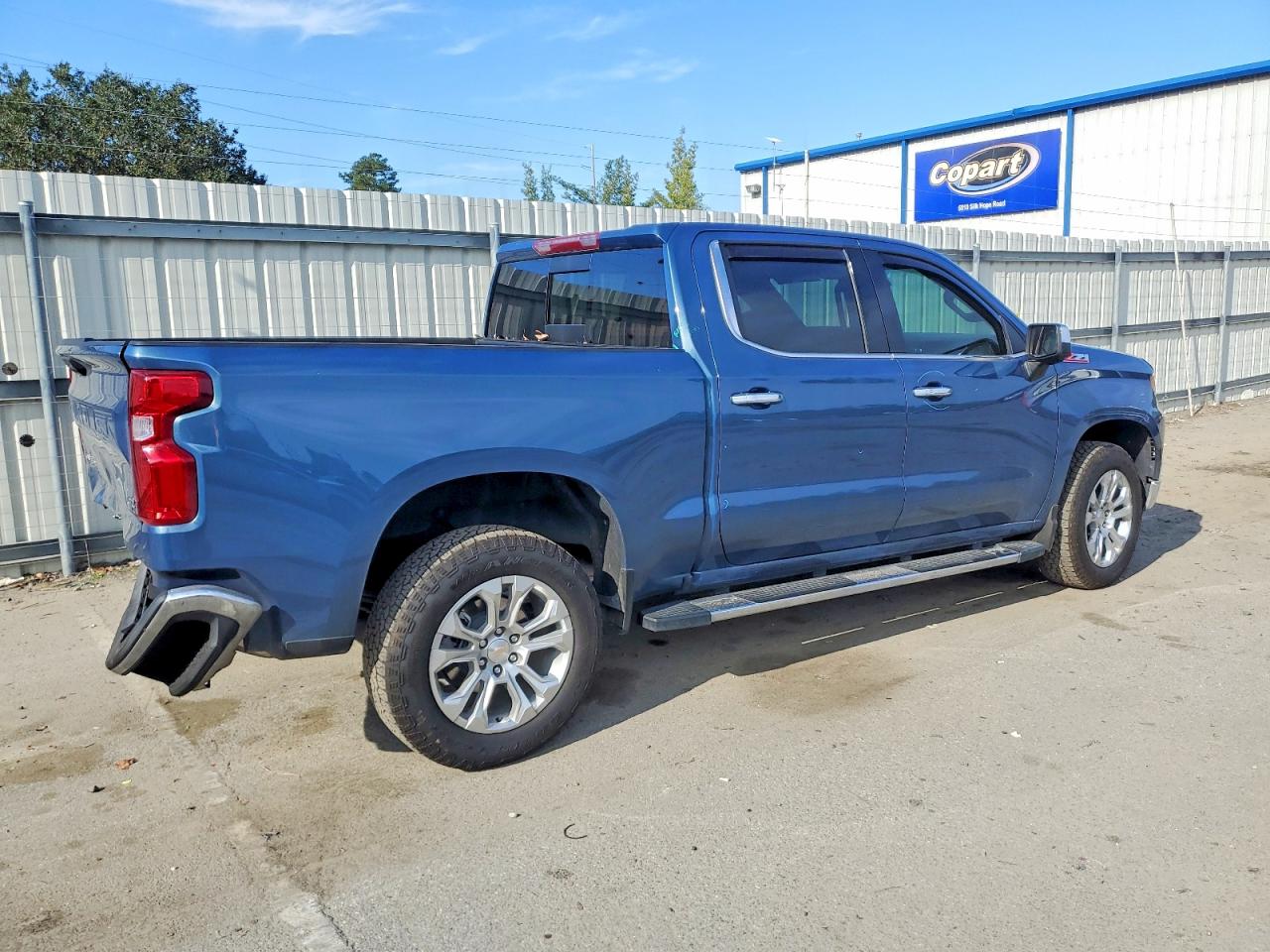2024 CHEVROLET SILVERADO K1500 LTZ photo 3