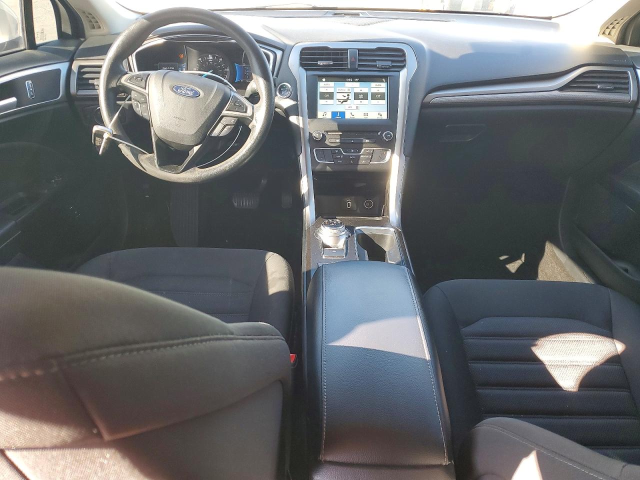 2018 FORD FUSION SE HYBRID photo 8