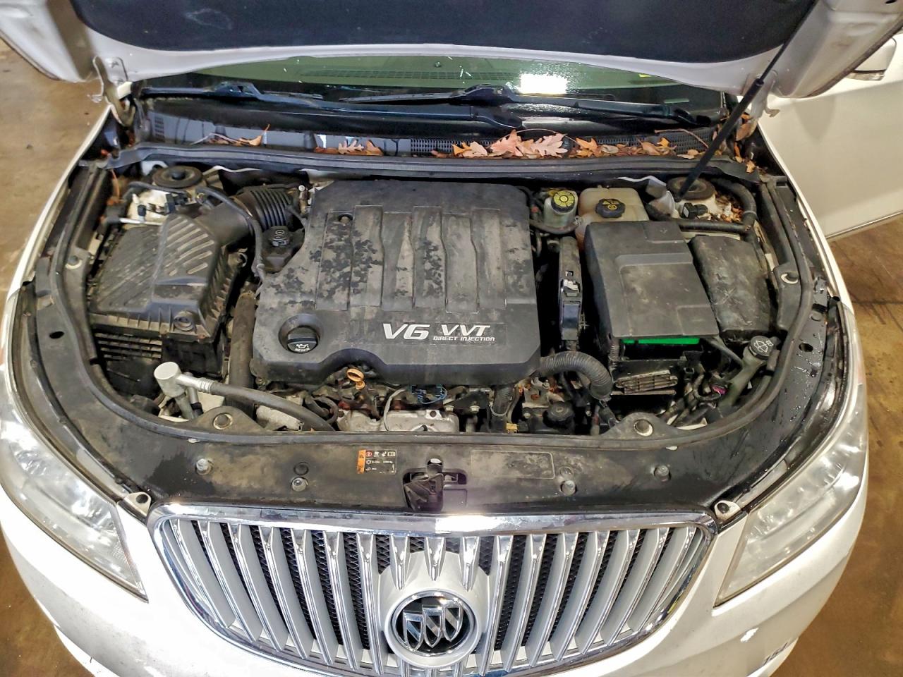 2011 BUICK LACROSSE CXS photo 11