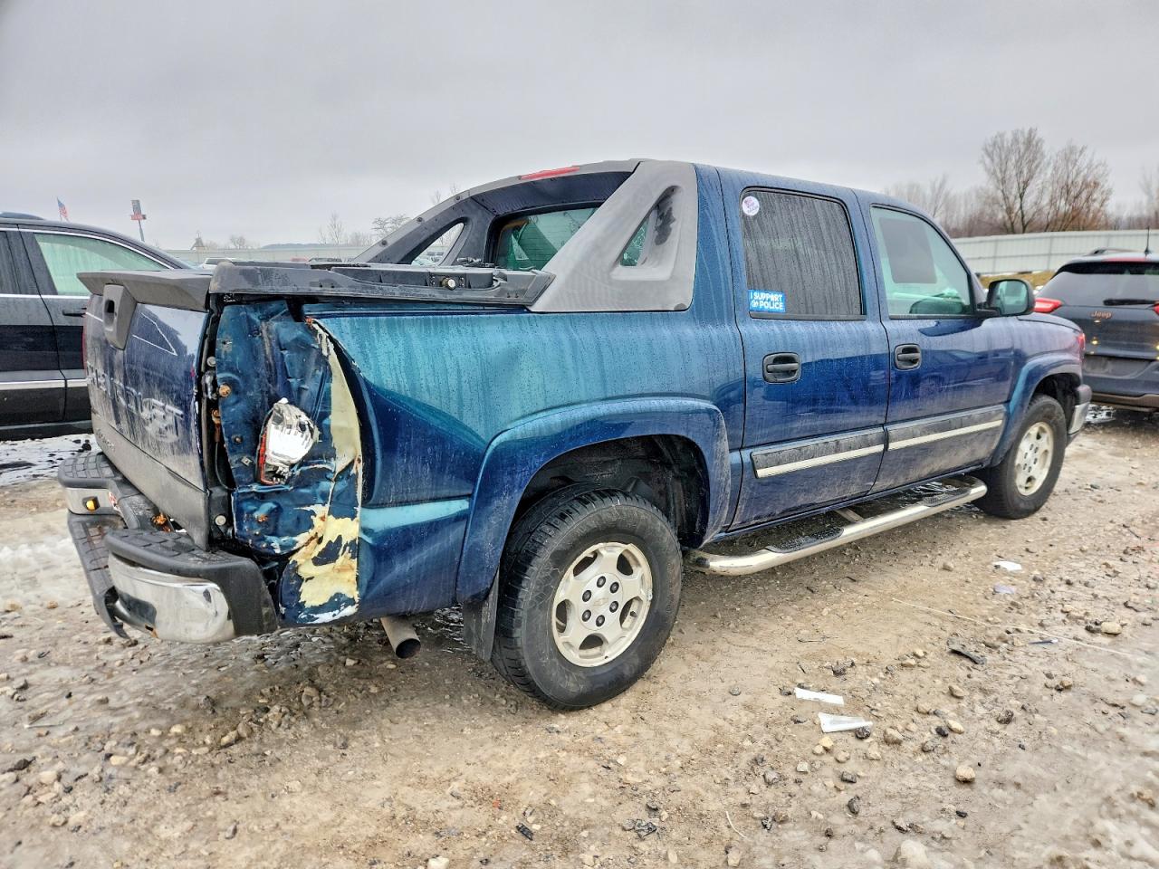 2005 CHEVROLET AVALANCHE C1500 photo 3