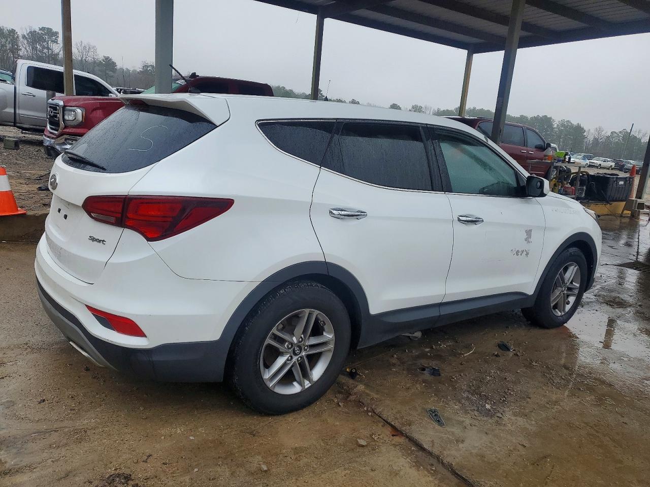 2018 HYUNDAI SANTA FE SPORT photo 3
