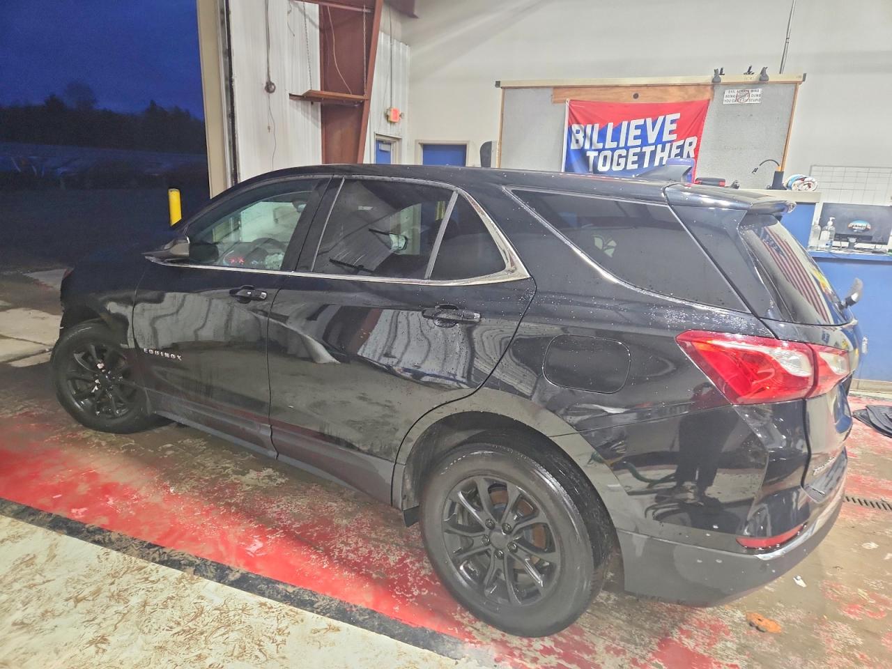 2020 CHEVROLET EQUINOX LT photo 2