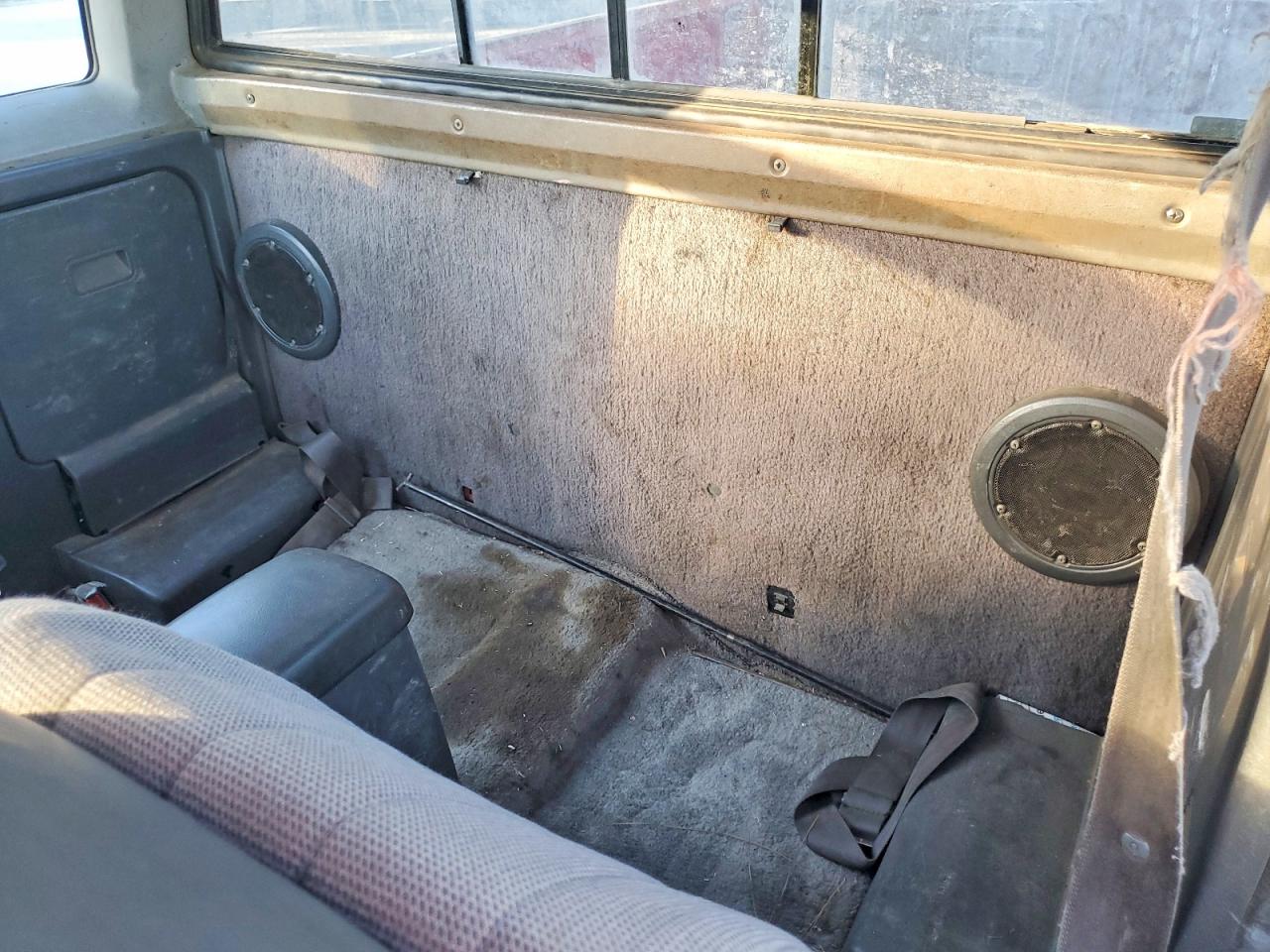 1997 NISSAN TRUCK KING CAB SE photo 10