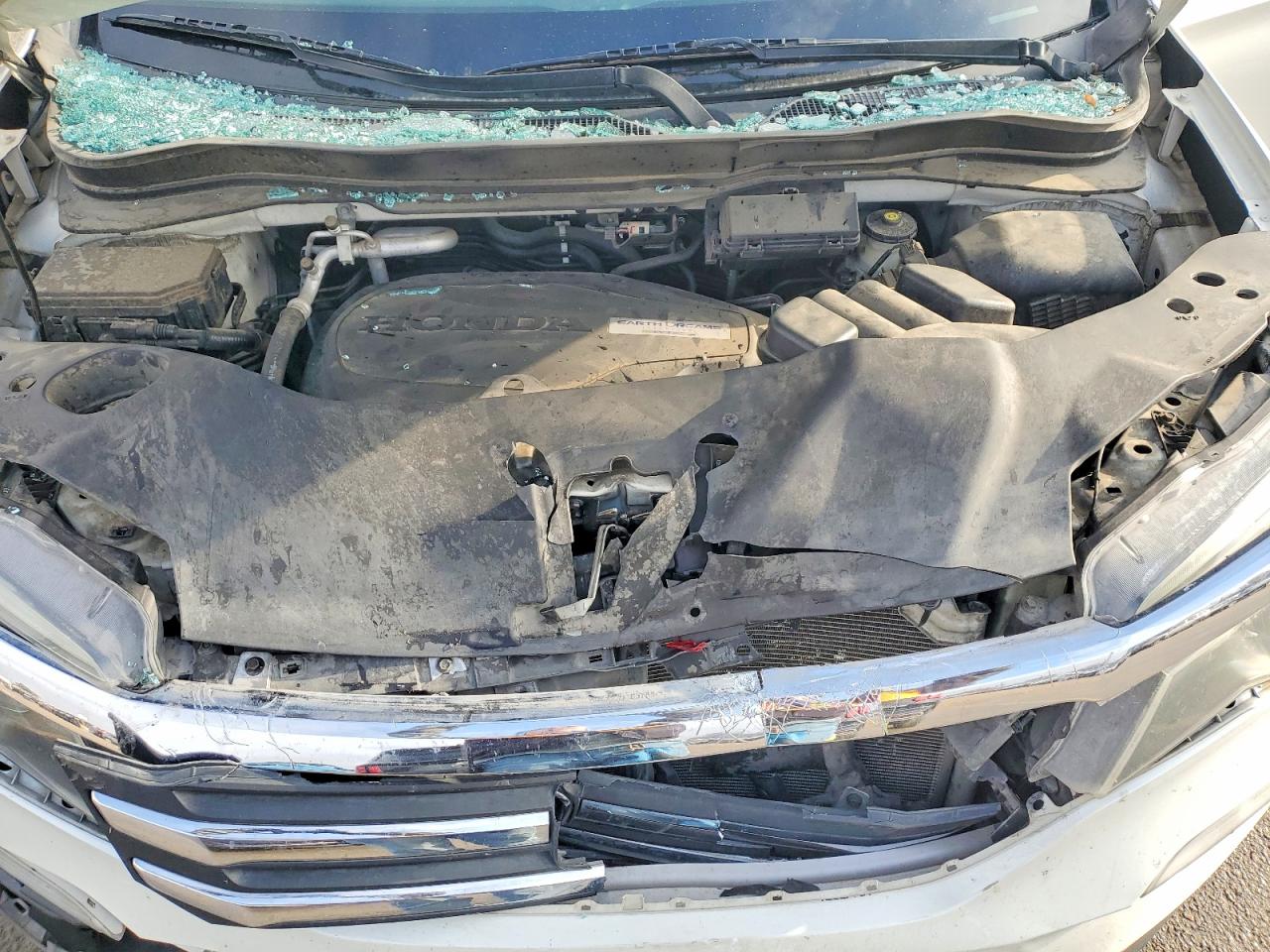 2016 HONDA PILOT photo 23