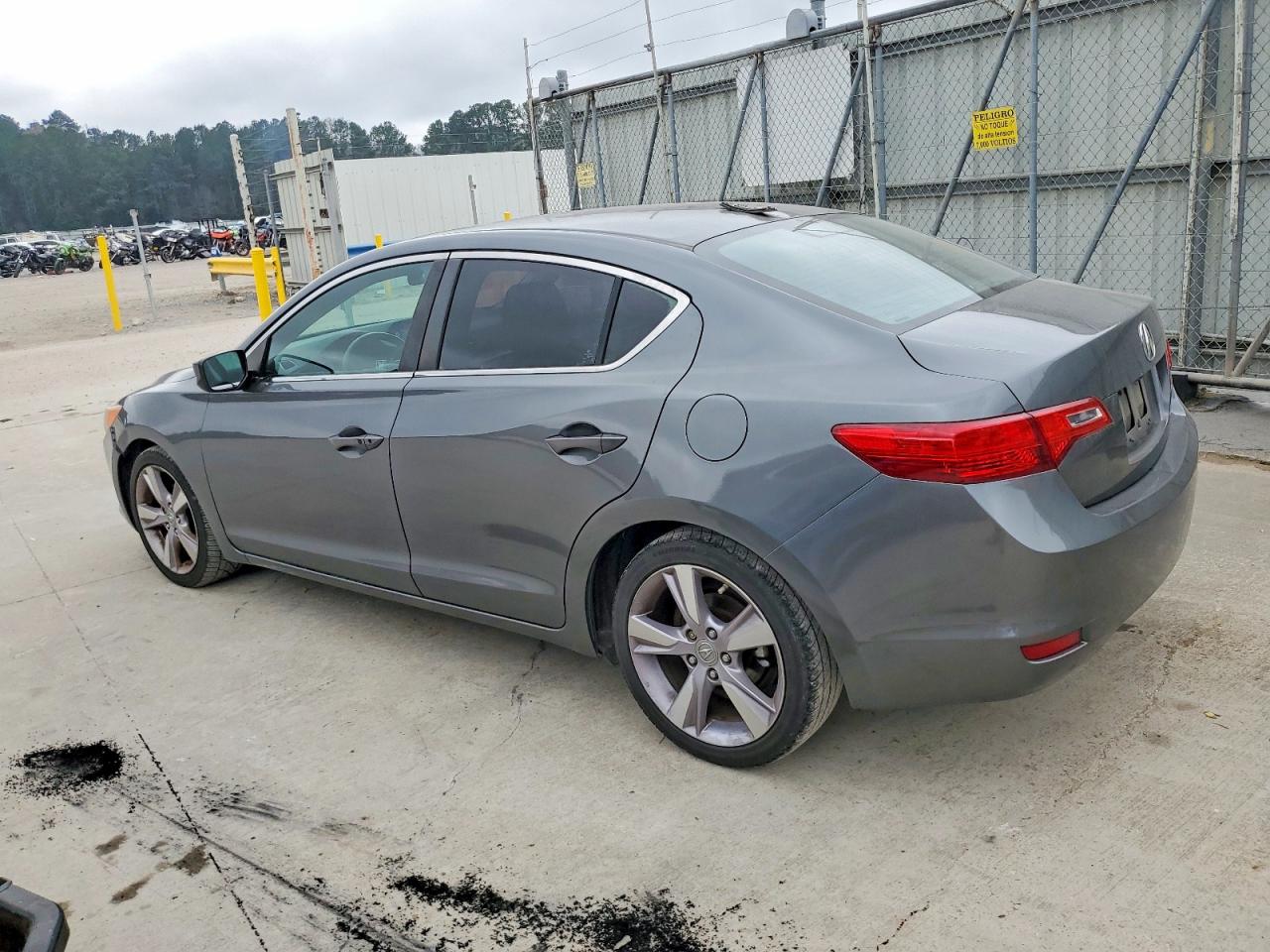 2013 ACURA ILX 20 PREMIUM photo 2