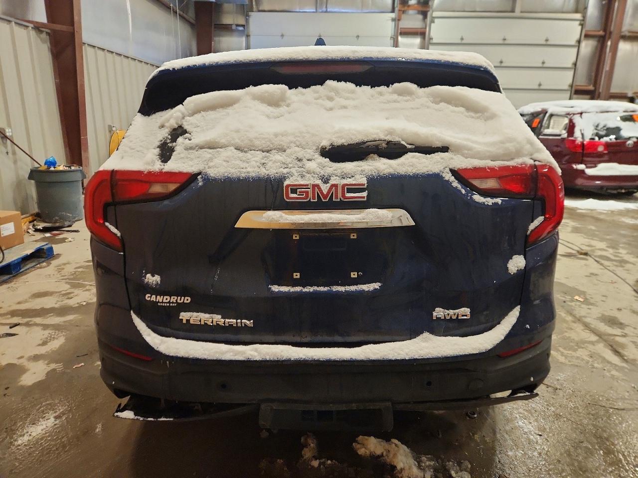 2020 GMC TERRAIN SLE photo 6
