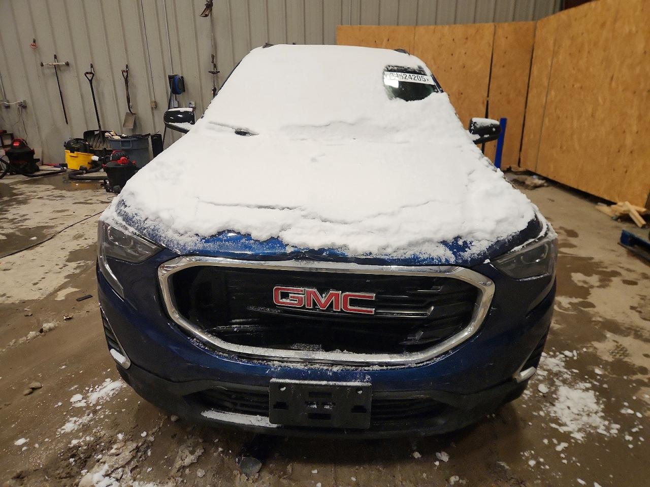 2020 GMC TERRAIN SLE photo 5