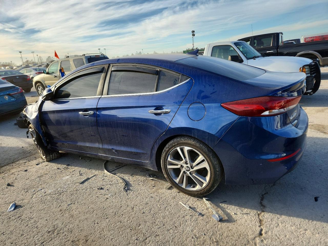 2017 HYUNDAI ELANTRA SE photo 2