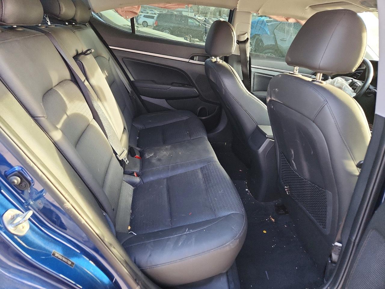 2017 HYUNDAI ELANTRA SE photo 10