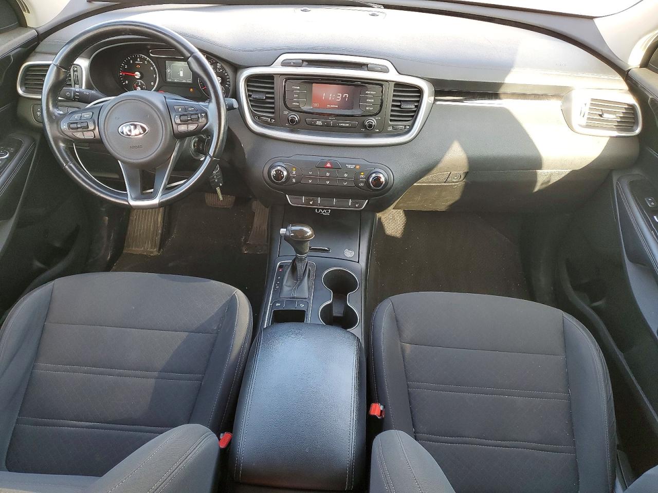 2016 KIA SORENTO LX photo 8