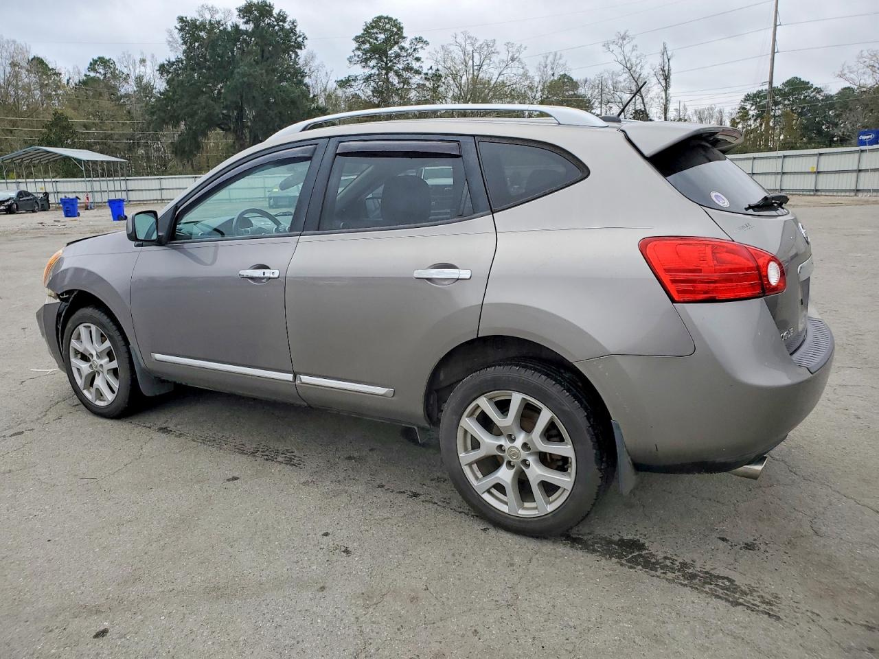 2011 NISSAN ROGUE S photo 2